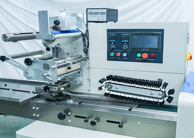 50/60hz Roll Film 320mm Width Gummy Bear Packaging Machine